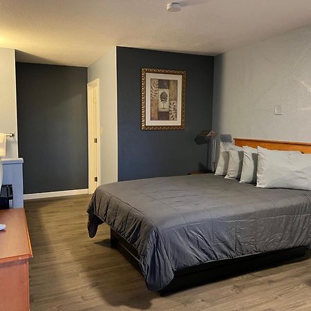 Budget Inn Fallon Bagian luar foto