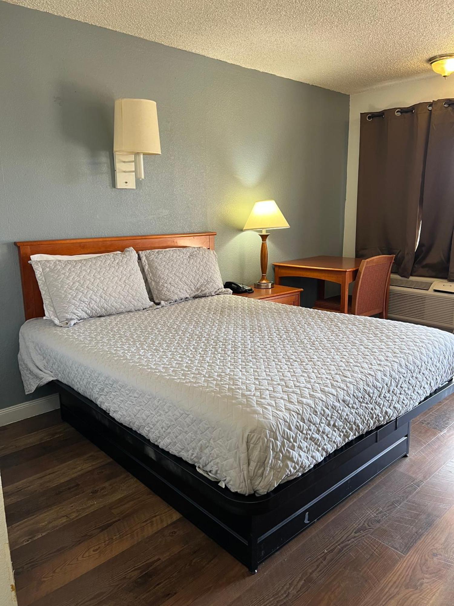Budget Inn Fallon Bagian luar foto