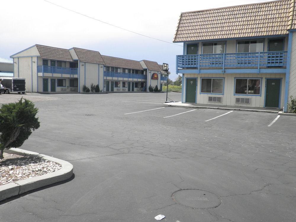 Budget Inn Fallon Bagian luar foto