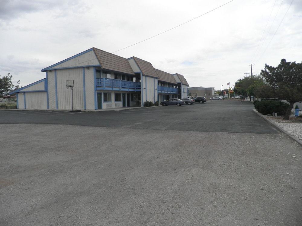 Budget Inn Fallon Bagian luar foto
