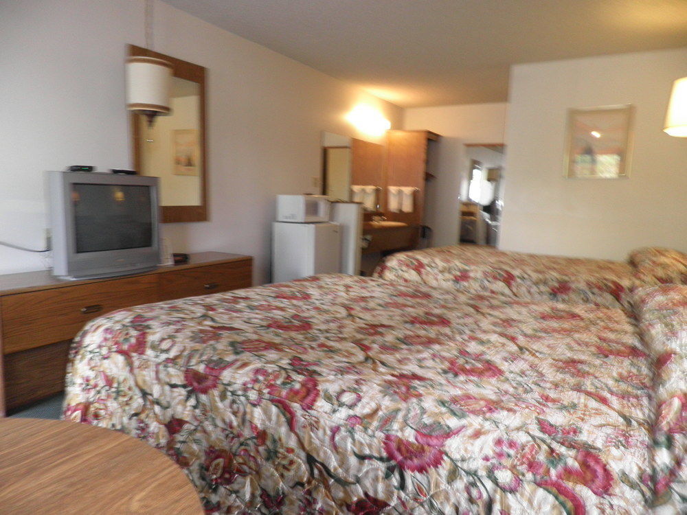 Budget Inn Fallon Bagian luar foto