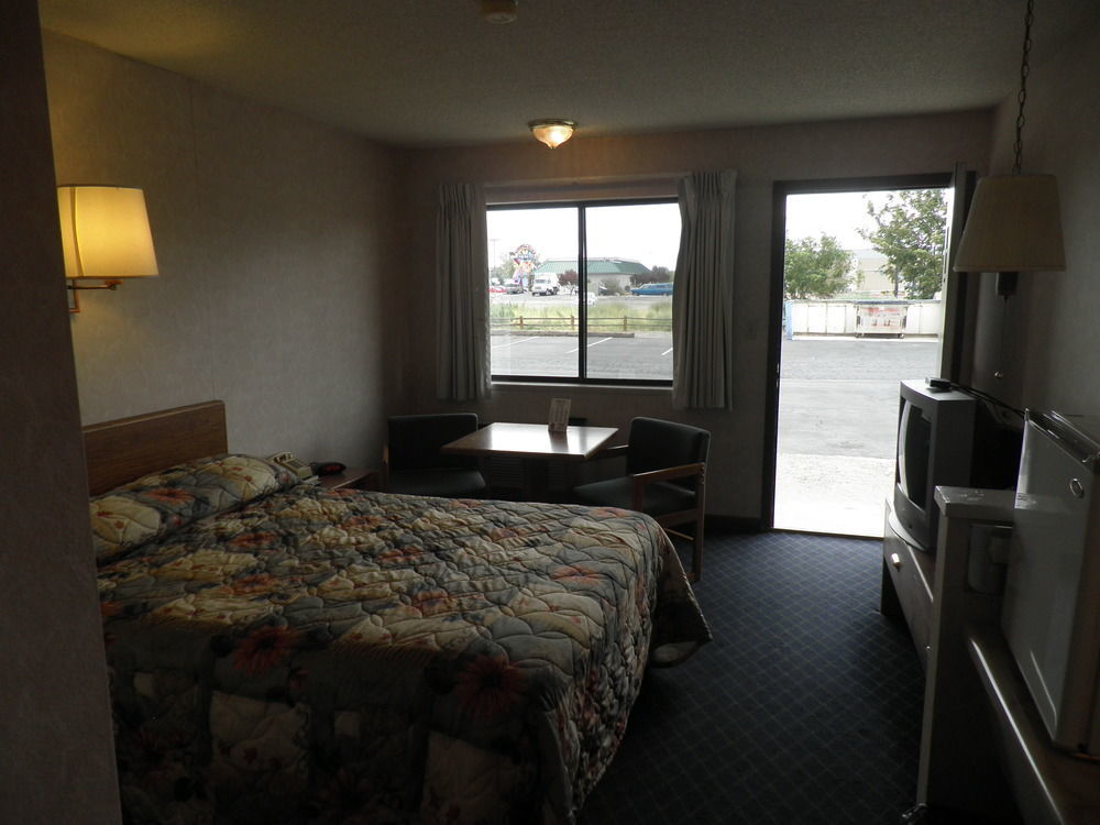 Budget Inn Fallon Bagian luar foto