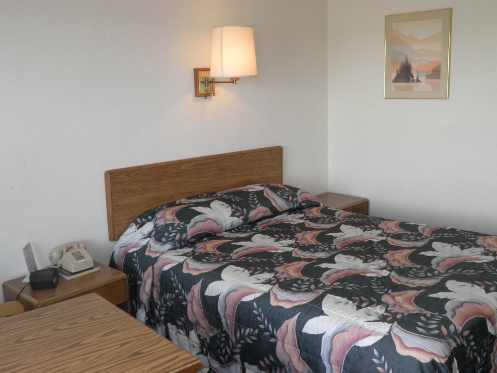 Budget Inn Fallon Bagian luar foto