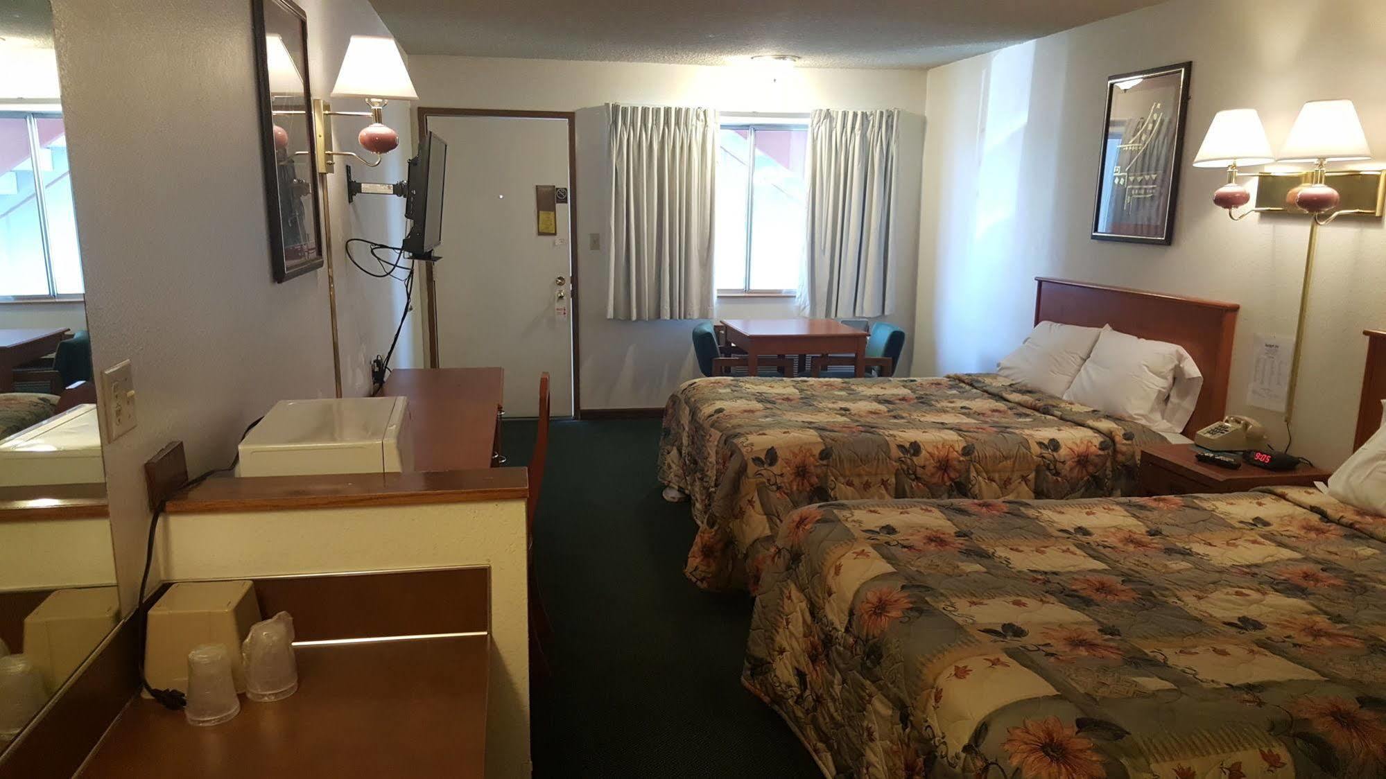 Budget Inn Fallon Bagian luar foto