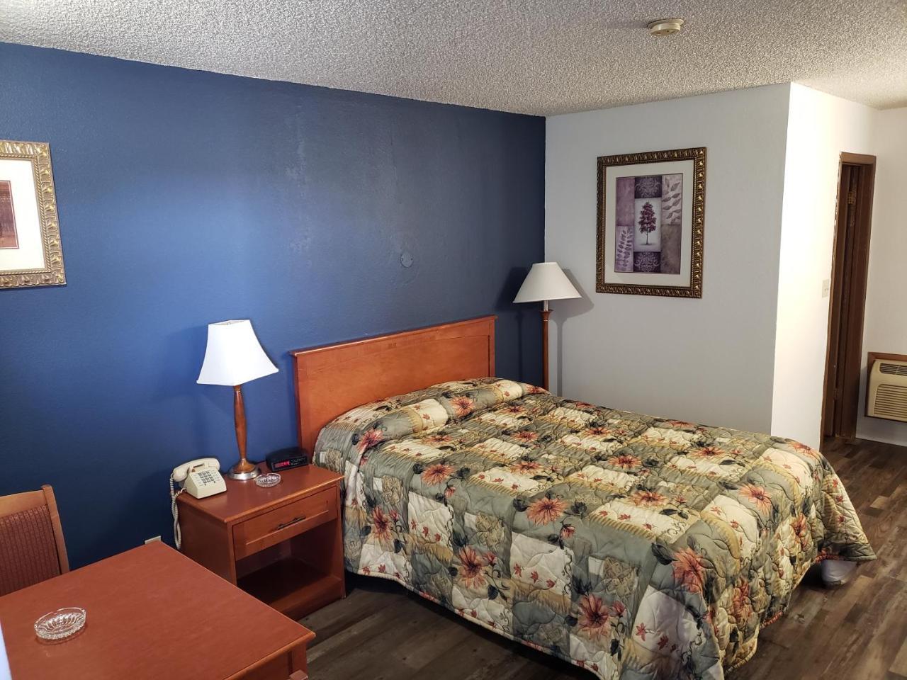 Budget Inn Fallon Bagian luar foto
