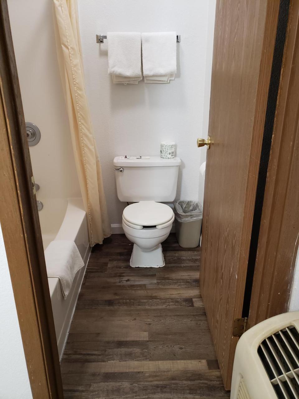 Budget Inn Fallon Bagian luar foto