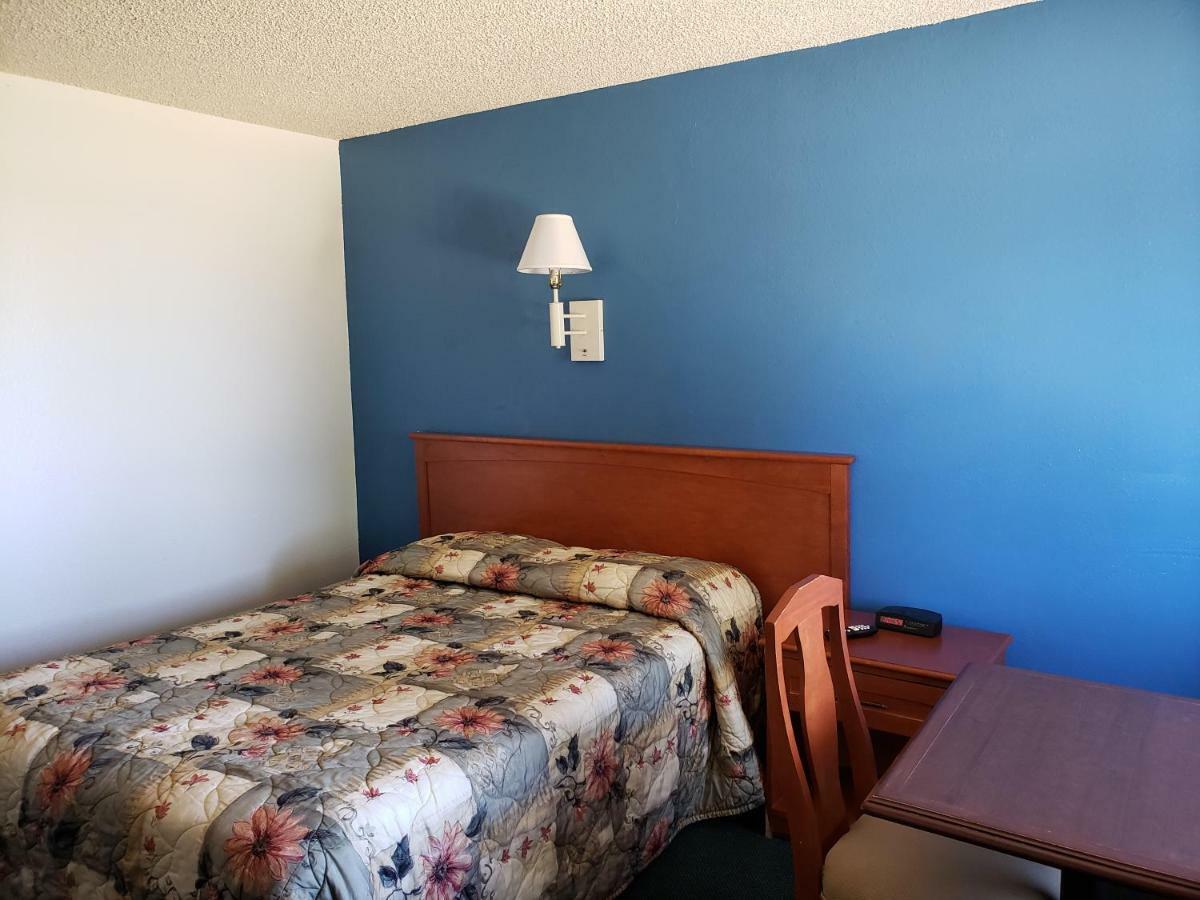 Budget Inn Fallon Bagian luar foto
